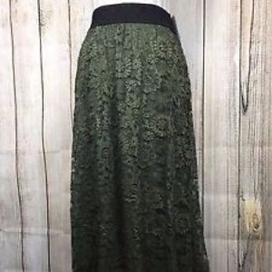 Never washed or worn Lularoe LUCY!